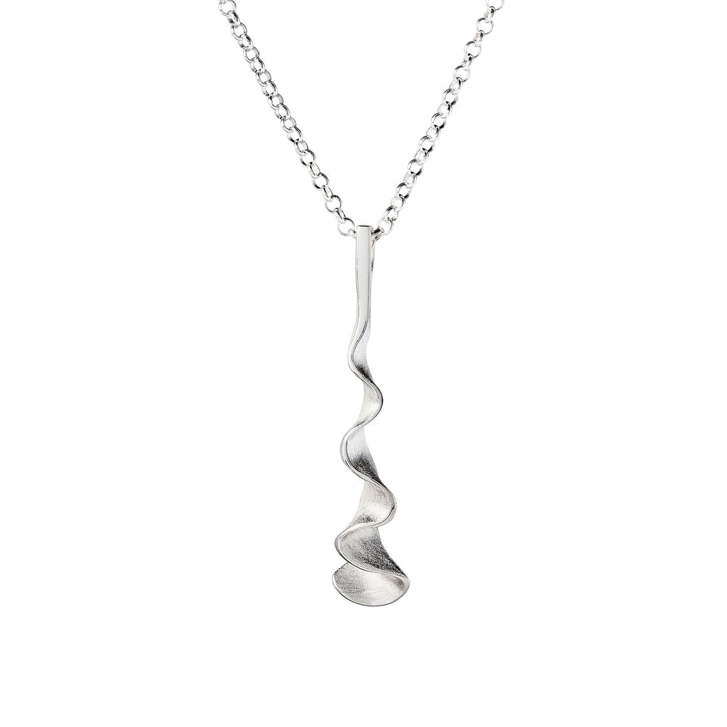 Wavy Dione pendant in a chain, design Anu Kaartinen, Au3 Goldsmiths