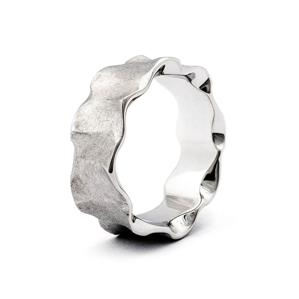 Organic shapes in the Hauru ring made in 18K white gold. Design by goldsmith Anu Kaartinen