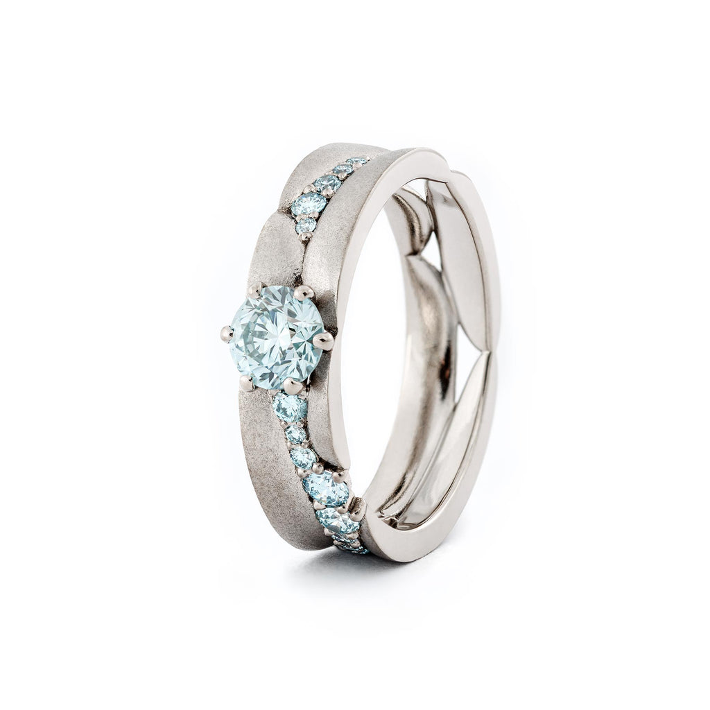 Kymi diamond ring, design by Tero Hannonen, Au3 Goldsmiths