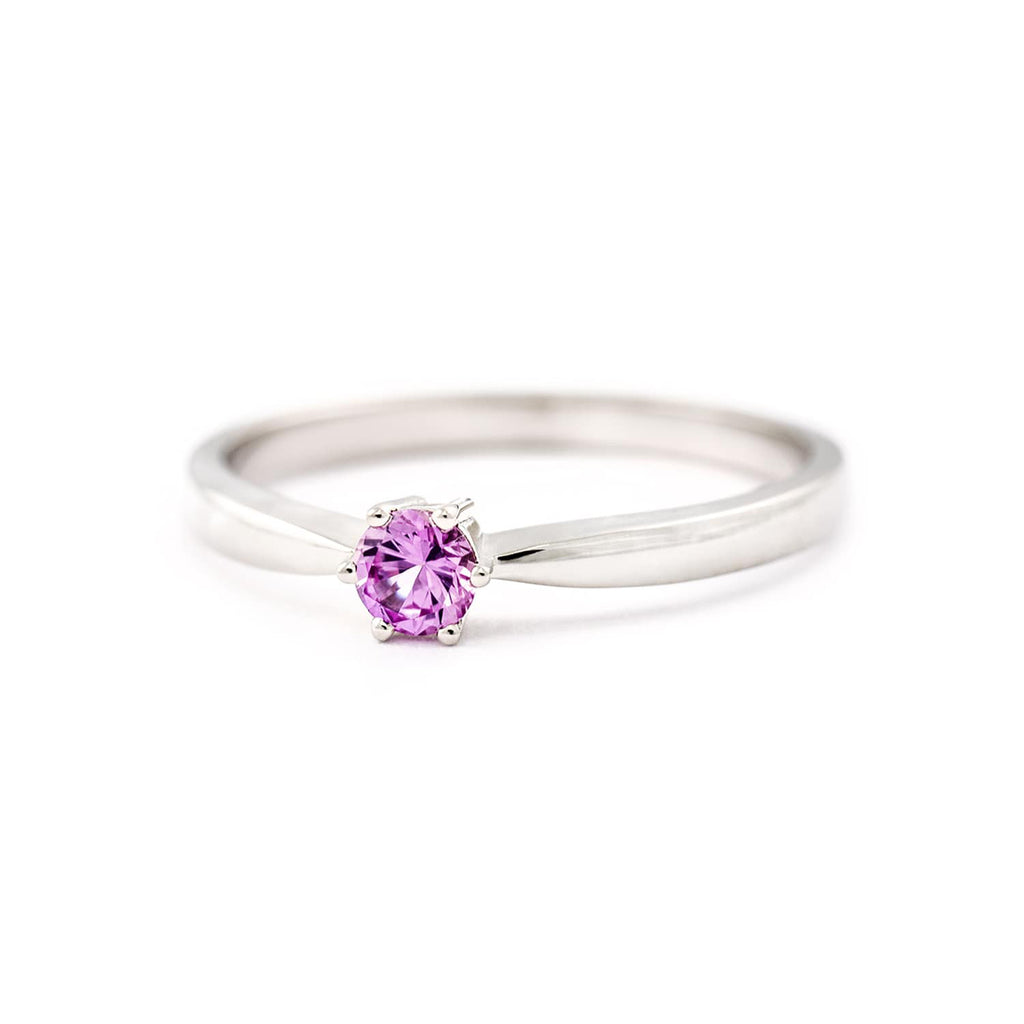 Keto Meadow One solitaire ring with pink sapphire. Design by Jussi Louesalmi, Au3 Goldsmiths