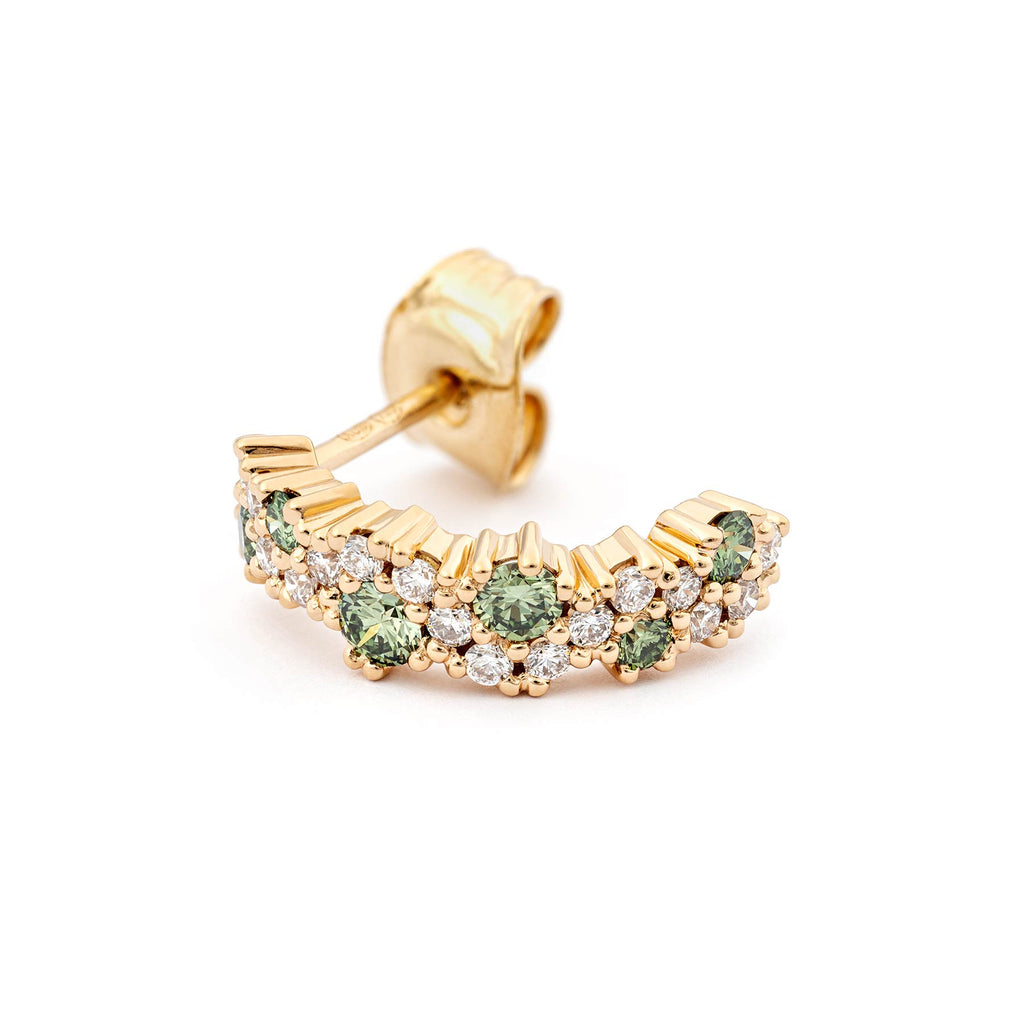 Green and white diamonds in the golden MyWay earring, design by Jussi Louesalmi, Au3 Goldsmiths